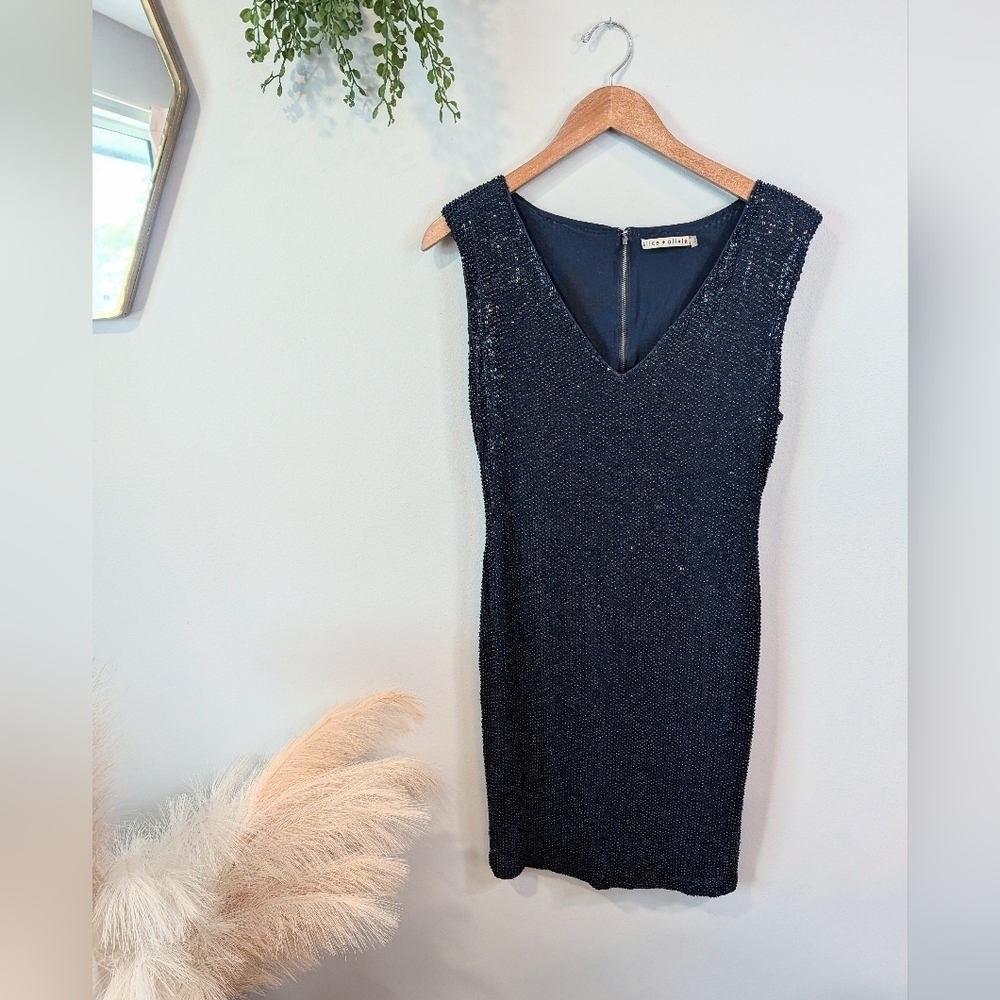 Alice And Olivia Sleeveless Navy Sequin And Beads Sheath Dress Sz 8